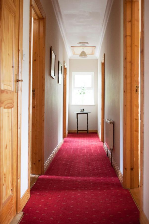 Inviting 4-Bed House In Strokestown Exterior foto